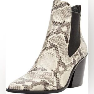 Brand new Women’s Steven Gail Multi Snake Skin pattern booties, size 9.5. New!